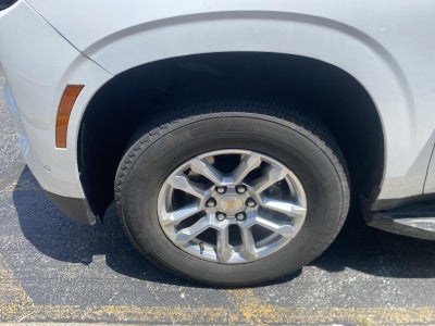 2025 Chevrolet Suburban LT