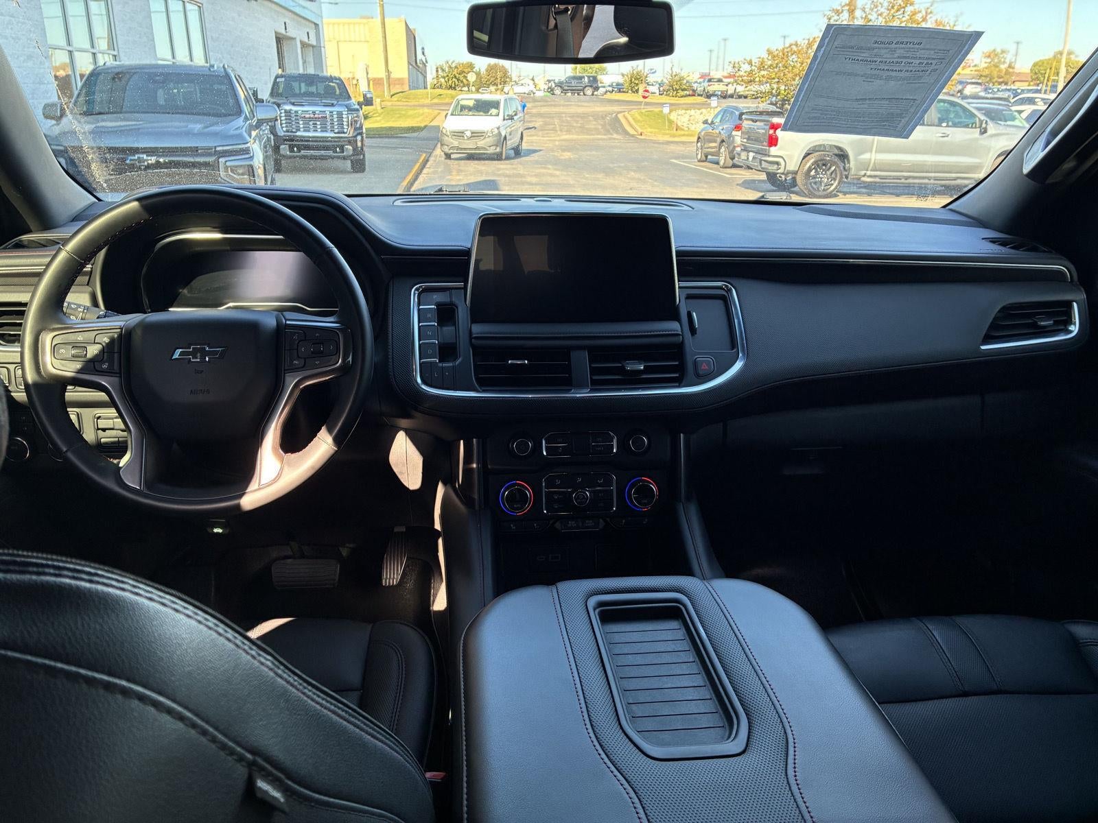 2023 Chevrolet Suburban RST
