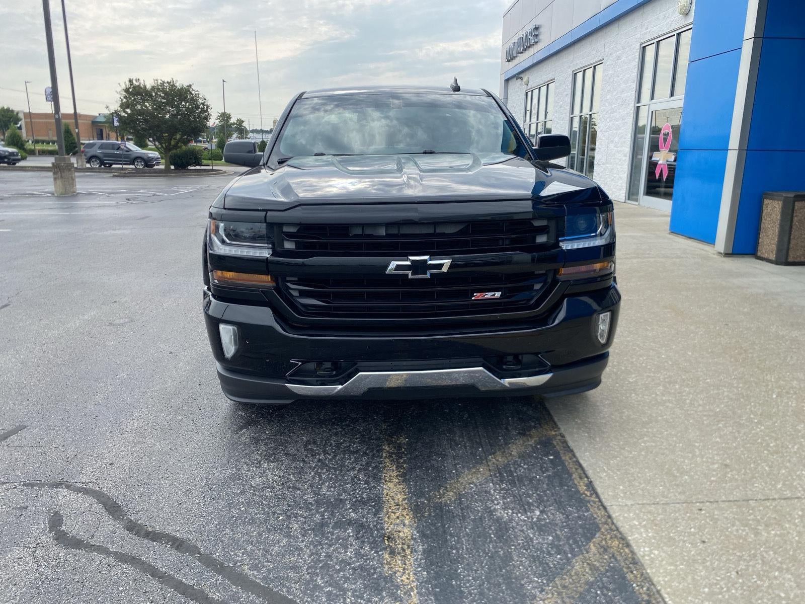 Used 2017 Chevrolet Silverado 1500 LT Z71 with VIN 3GCUKREC9HG117909 for sale in Owensboro, KY