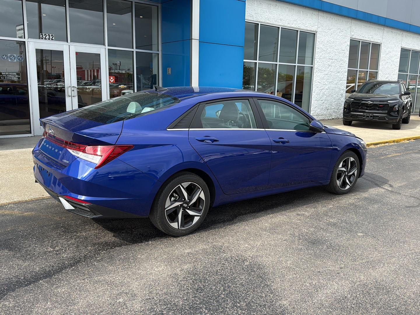 2023 Hyundai Elantra Limited - Photo 16