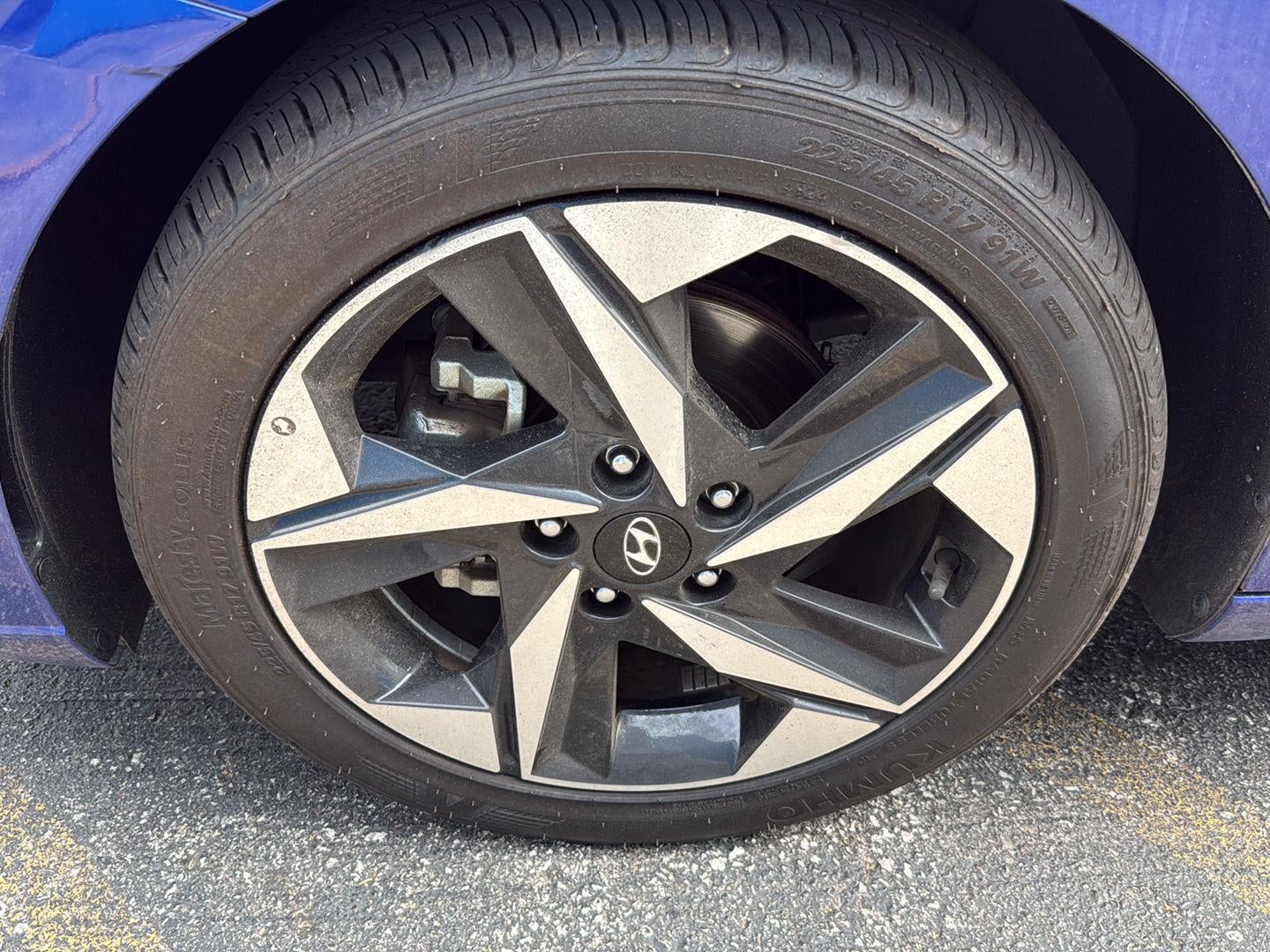2023 Hyundai Elantra Limited - Photo 20