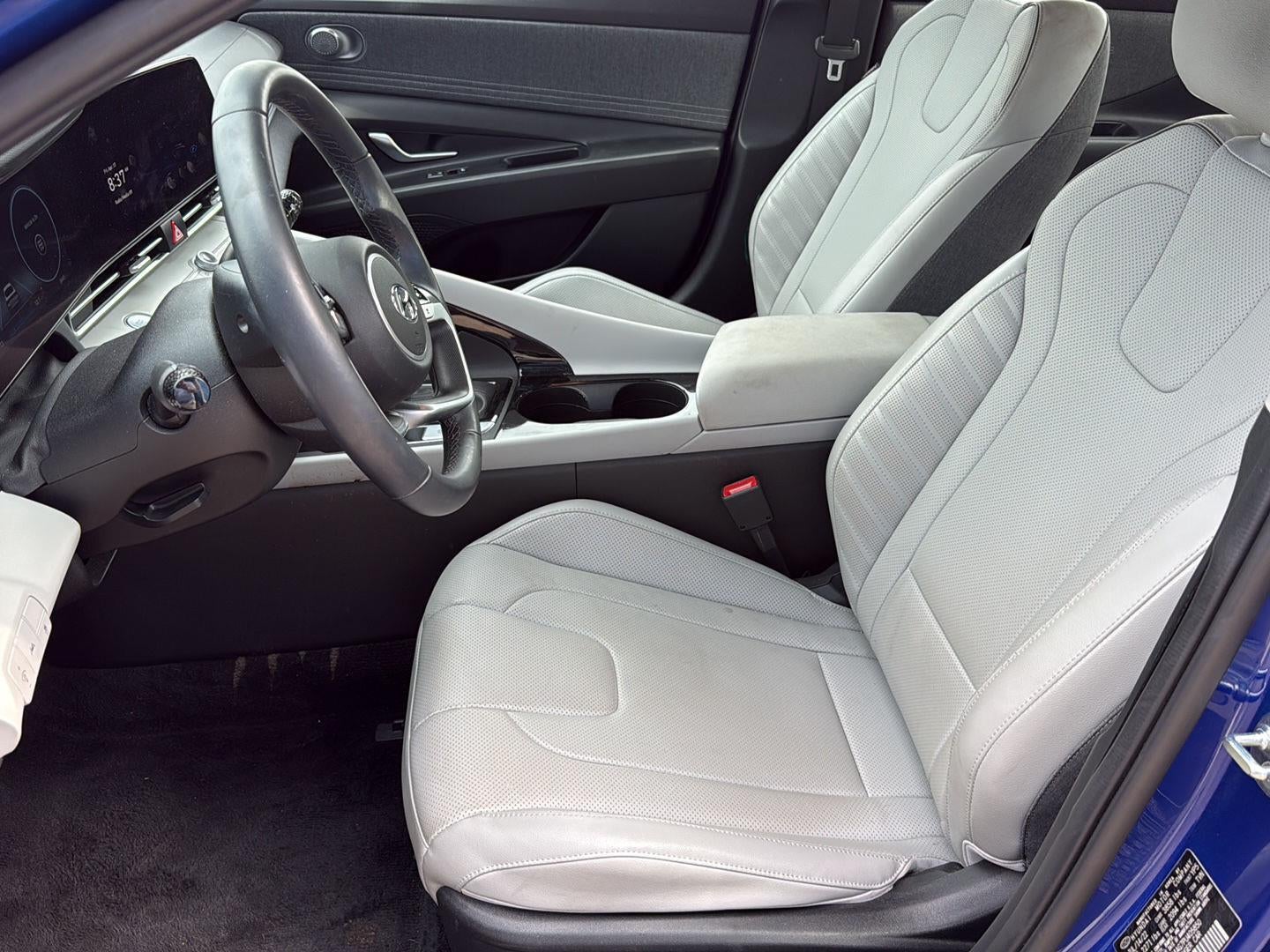 2023 Hyundai Elantra Limited - Photo 21